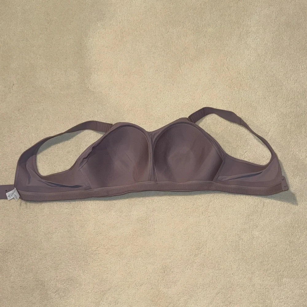 Lululemon Sport bra-Swift Speed Bra-High Support. Size 40C. Plum. - Picture 12 of 13
